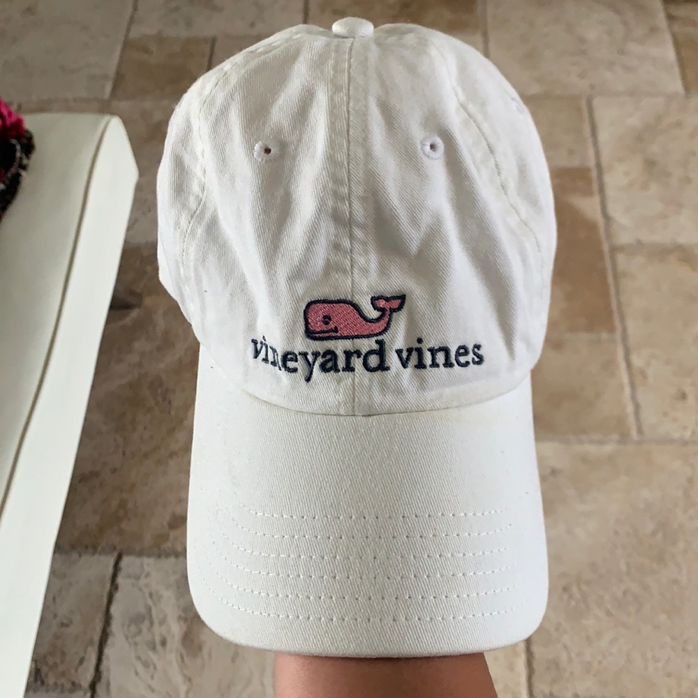 Vineyard vines hat